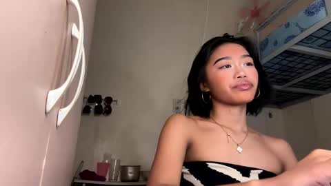 Snapshot of ryza_sweet chatting on January 11, 6:54 pm ryza_sweet online show from January 11, 6:54 pm