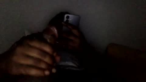 Snapshot of ryzin_ chatting on November 25, 3:23 pm ryzin_ online show from November 25, 3:23 pm