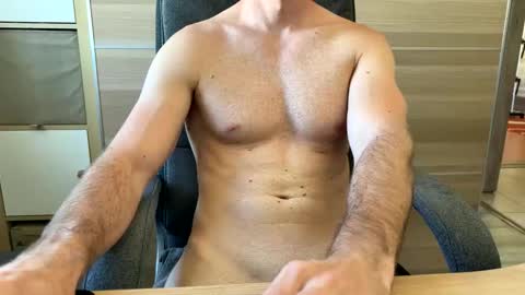 RZA09 online show from May 4, 7:37 am