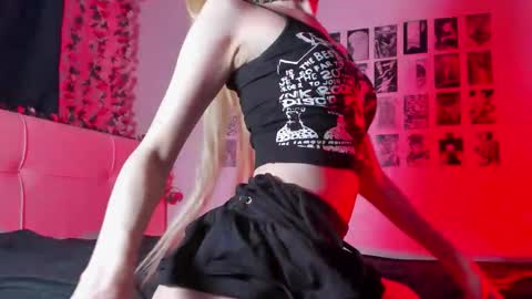 Lily online show from October 7, 3:36 am