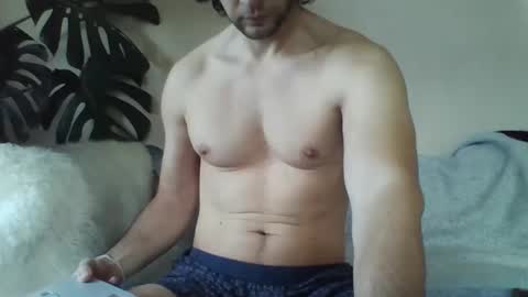 Snapshot of s43_ chatting on October 28, 11:47 am s43_ online show from October 28, 11:47 am