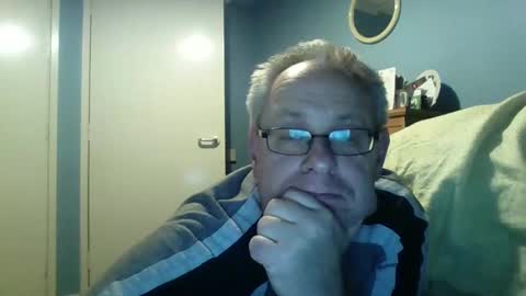 Snapshot of s536sny18 chatting on December 15, 7:21 pm s536sny18 online show from December 15, 7:21 pm
