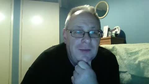 Snapshot of s536sny18 chatting on December 31, 4:35 pm s536sny18 online show from December 31, 4:35 pm