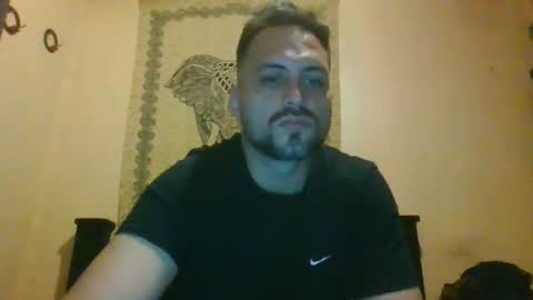 Snapshot of s667940 chatting on December 8, 3:53 am Rockstarsdouble online show from December 8, 3:53 am