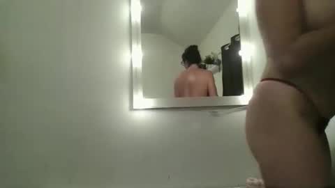 Snapshot of s_lo2626 chatting on November 22, 10:20 pm s_lo2626 online show from November 22, 10:20 pm