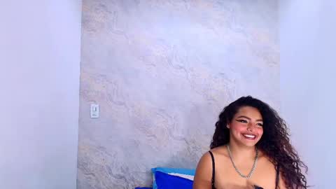 Snapshot of s_sofia_ chatting on February 24, 7:19 pm s_sofia_ online show from February 24, 7:19 pm