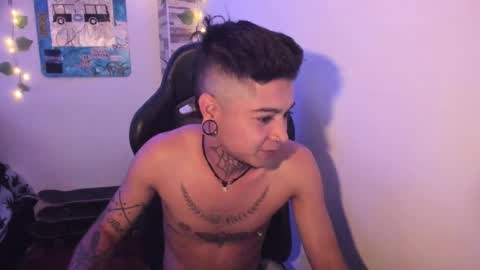 Danny online show from December 15, 11:09 pm