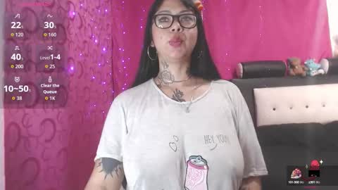 saalomee 1 online show from October 12, 7:46 pm