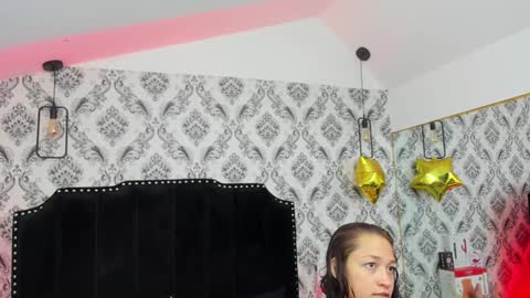 Saara Brown online show from January 5, 12:21 pm