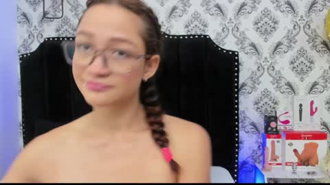 Saara Brown online show from January 10, 3:16 pm