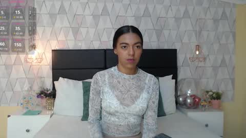 S a a r  a online show from September 23, 11:46 am