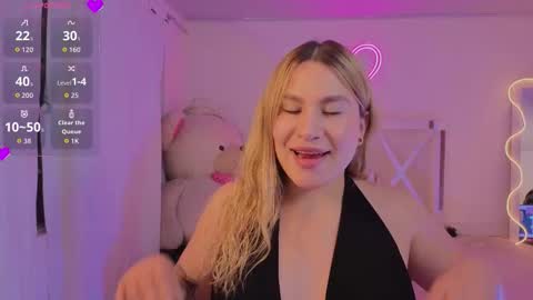 saaya_tay online show from February 8, 3:10 am