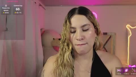 saaya_tay online show from April 11, 3:22 am