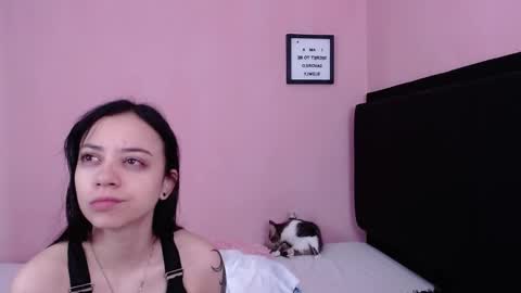 Snapshot of sabbrand_ chatting on September 24, 12:08 pm           online show from September 24, 12:08 pm