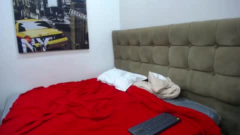 SabbyLovee online show from December 18, 3:55 pm