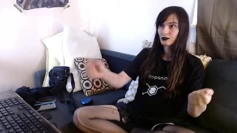 sabinewinters online show from April 9, 1:16 pm