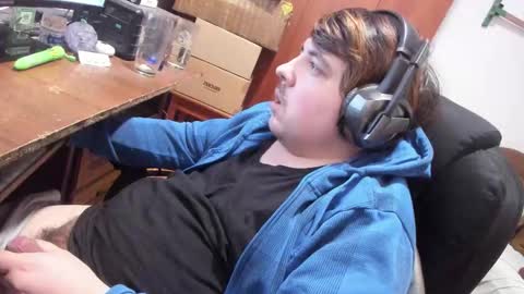 Snapshot of saboda chatting on March 8, 10:46 pm 1141323 my Lord Mister Max moms treasure online show from March 8, 10:46 pm