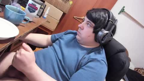 Snapshot of saboda chatting on March 31, 10:54 pm 1141323 my Lord Mister Max moms treasure online show from March 31, 10:54 pm