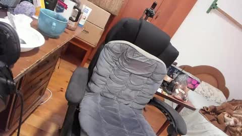 Snapshot of saboda chatting on April 6, 4:46 am 1141323 my Lord Mister Max moms treasure online show from April 6, 4:46 am