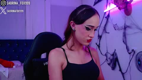 sabrina fox online show from December 2, 4:18 am