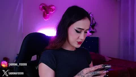 Snapshot of sabriina_fox999 chatting on April 4, 8:23 am sabrina fox online show from April 4, 8:23 am