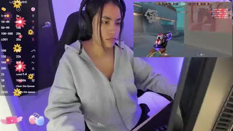 Angie  online show from November 27, 4:42 pm