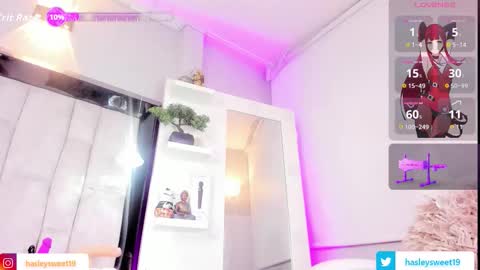 Snapshot of sabrina_keller19 chatting on November 6, 11:04 pm Hasley online show from November 6, 11:04 pm