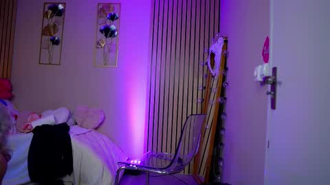 SabrinaJade online show from January 12, 5:01 am