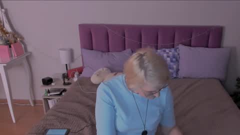 Sabrina MacMarren online show from January 15, 8:26 pm