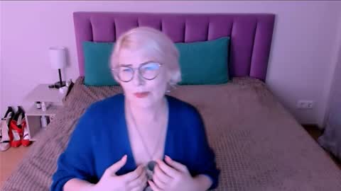 Sabrina MacMarren online show from September 23, 5:27 pm