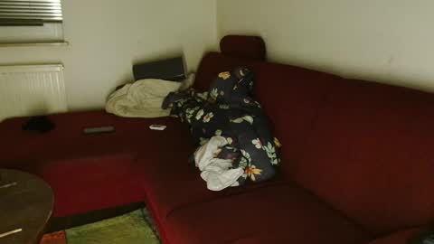 Snapshot of sabrinaparty chatting on February 27, 12:10 am sabrinaparty online show from February 27, 12:10 am