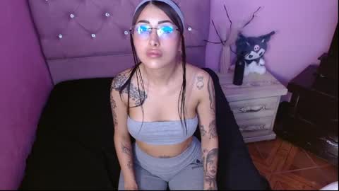 sabrinapaulson online show from May 27, 1:57 am
