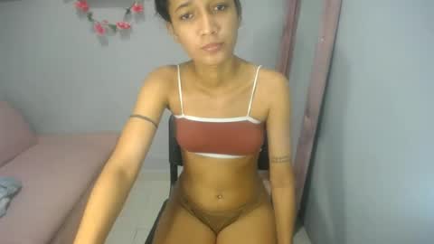 Snapshot of sabrinasofia chatting on June 17, 12:24 am Sabrina online show from June 17, 12:24 am