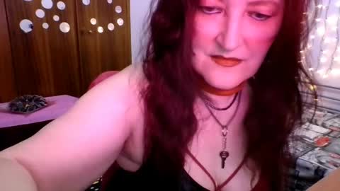 SabrinaXlovess online show from May 1, 5:28 pm