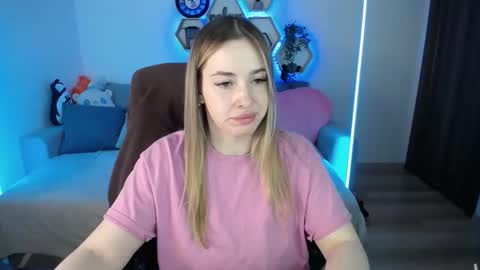 Sabrina Violet online show from March 18, 9:12 am