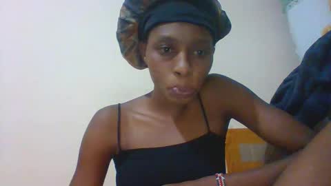 Snapshot of sabsexy5 chatting on February 18, 6:59 pm sabsexy5 online show from February 18, 6:59 pm