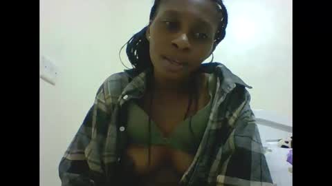 Snapshot of sabsexy5 chatting on May 28, 2:47 pm sabsexy5 online show from May 28, 2:47 pm