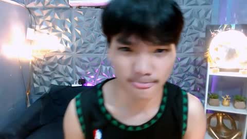 Snapshot of sachi_saint chatting on February 2, 9:41 am Sachi online show from February 2, 9:41 am