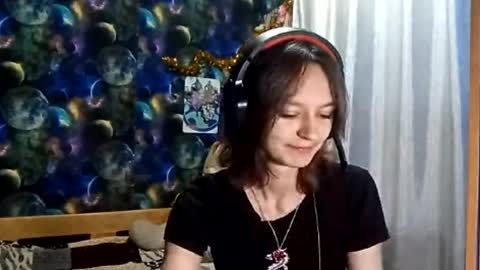 Adele online show from April 28, 8:08 am