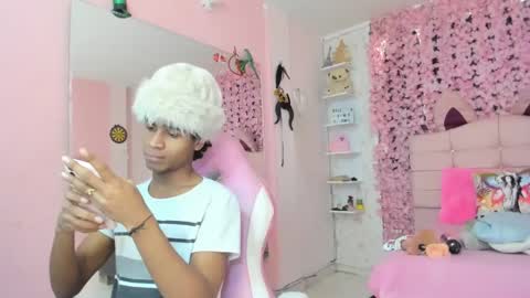 Snapshot of sack_wink chatting on September 24, 10:13 pm sack_wink online show from September 24, 10:13 pm