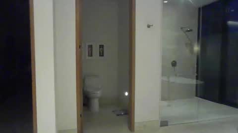 Snapshot of sacredbull90 chatting on April 11, 2:05 am sacredbull90 online show from April 11, 2:05 am