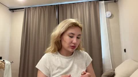 Snapshot of sacreed_lovee chatting on July 30, 8:02 am sacreed_lovee online show from July 30, 8:02 am