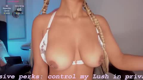 Sophie online show from October 21, 4:57 am