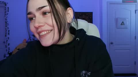 Sadie Renee  online show from January 11, 1:21 am