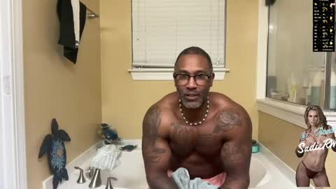 Snapshot of sadierw chatting on March 23, 1:20 am SadieRW online show from March 23, 1:20 am