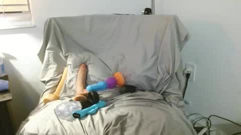 Snapshot of sadiessecretcloset chatting on March 29, 3:28 am Sadiessecret online show from March 29, 3:28 am