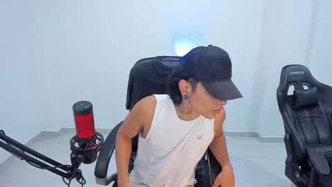 saenz_hotx online show from January 9, 12:13 am