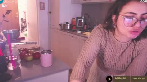 Safa online show from February 5, 6:23 pm