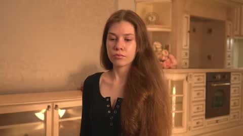 little angel Lisa online show from October 2, 2:35 pm