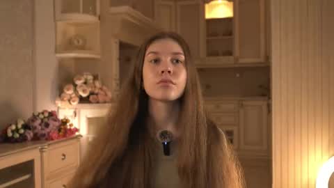 little angel Lisa online show from October 4, 2:59 pm